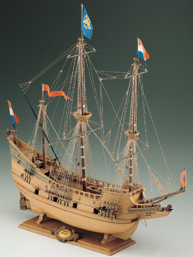Ship model wooden kit Half Moon Corel (www.victoryshipmodels.com)
