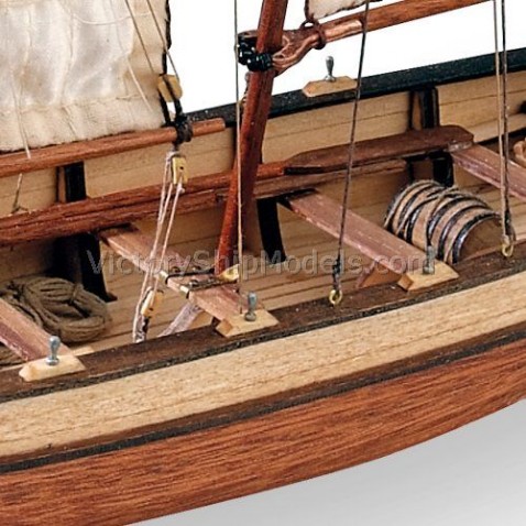 Ship model kit Endeavour's longboat,  Artesania Latina (www.victoryshipmodels.com)